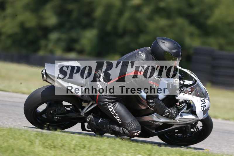 /44 09.08.2025 Plüss Moto Sport ADR/Freies Fahren/504